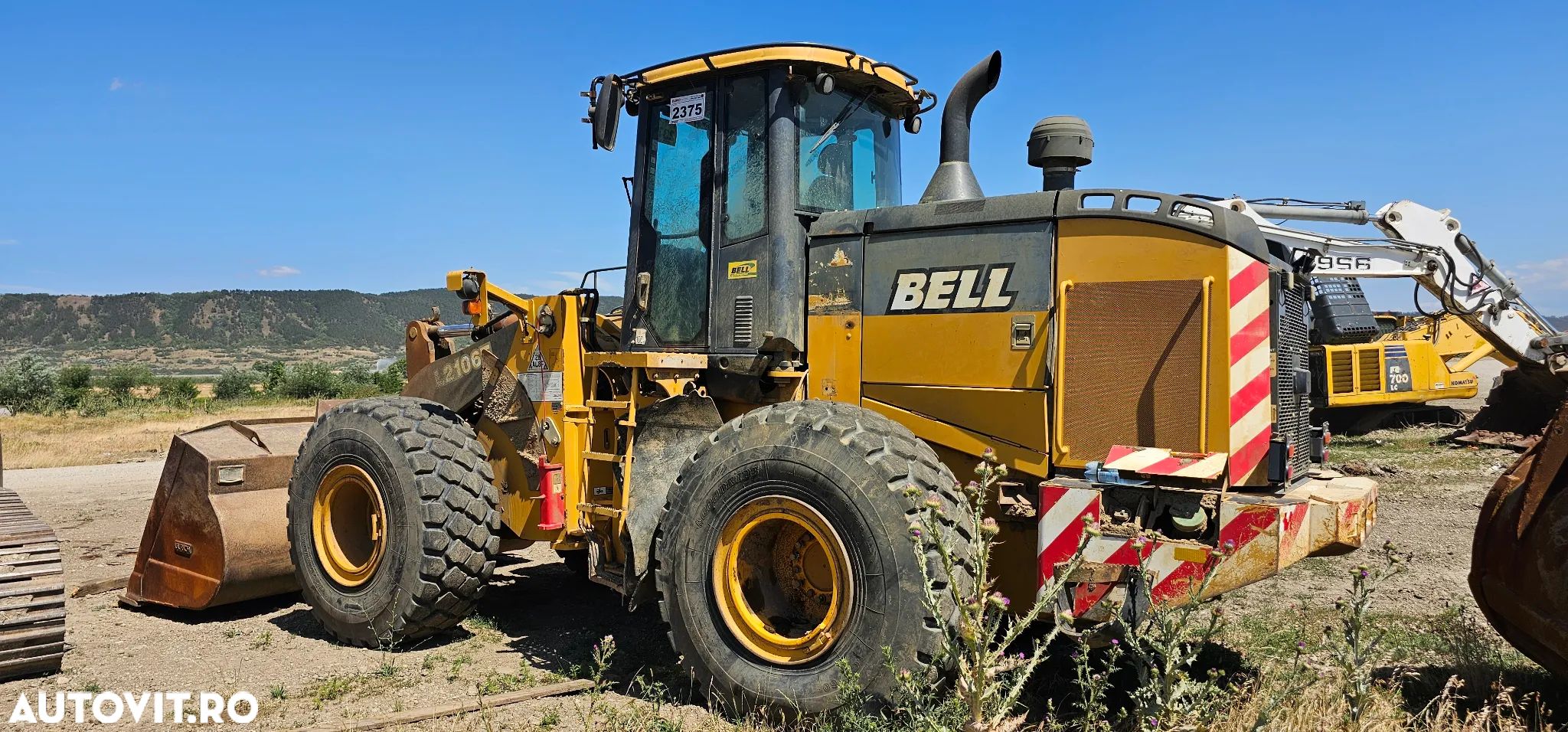 Bell L2106T John Deere  Încărcător frontal - 1