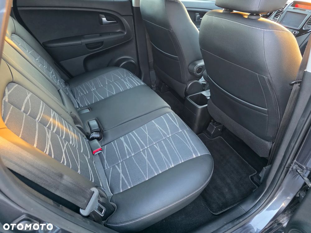 Kia Venga 1.6 Business Line - 10