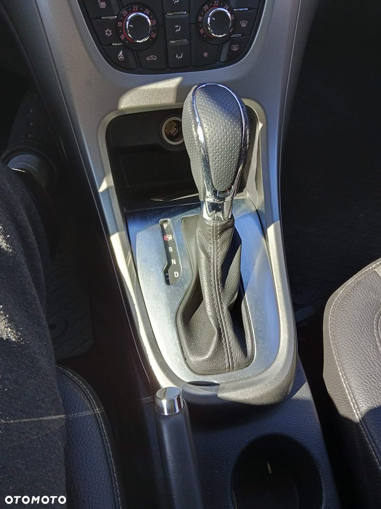 Opel Astra 1.4 Turbo Automatik - 16