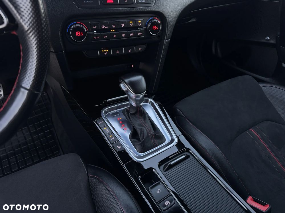 Kia ProCeed - 14