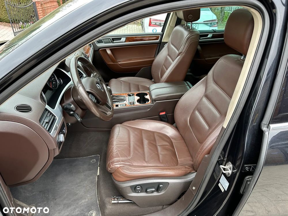 Volkswagen Touareg - 17
