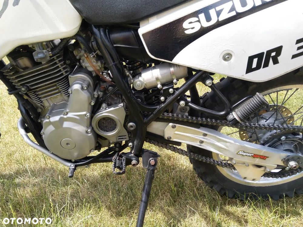 Suzuki DR - 8