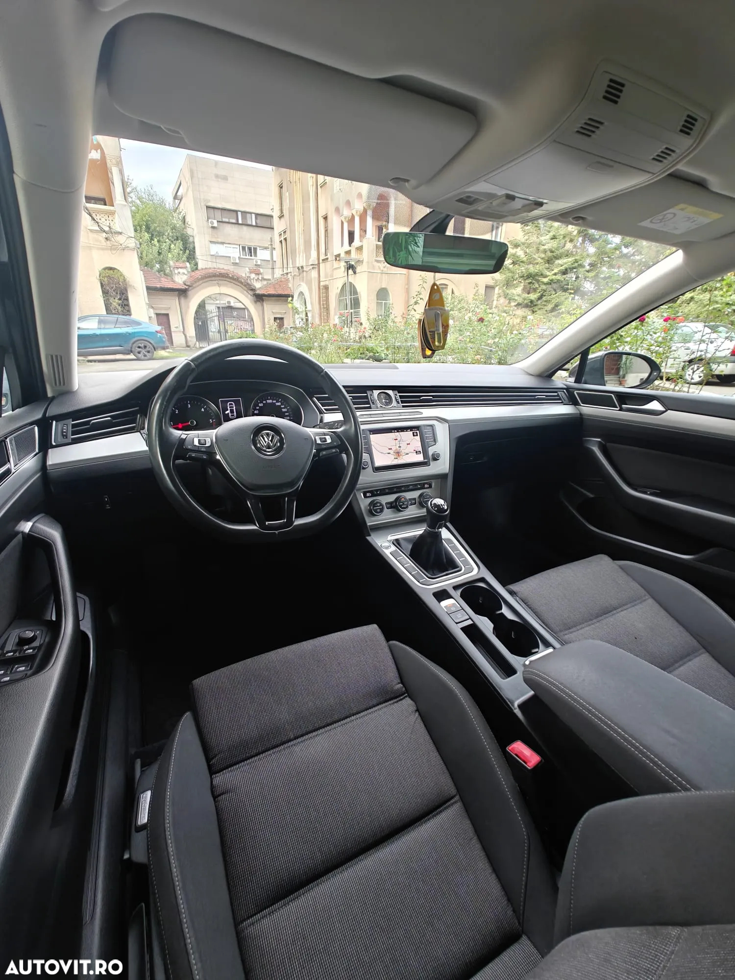 Volkswagen Passat 2.0 TDI Comfortline - 5