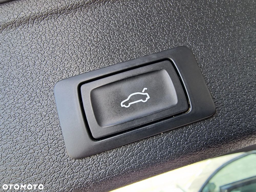 Audi A4 Avant 2.0 TDI S tronic - 29