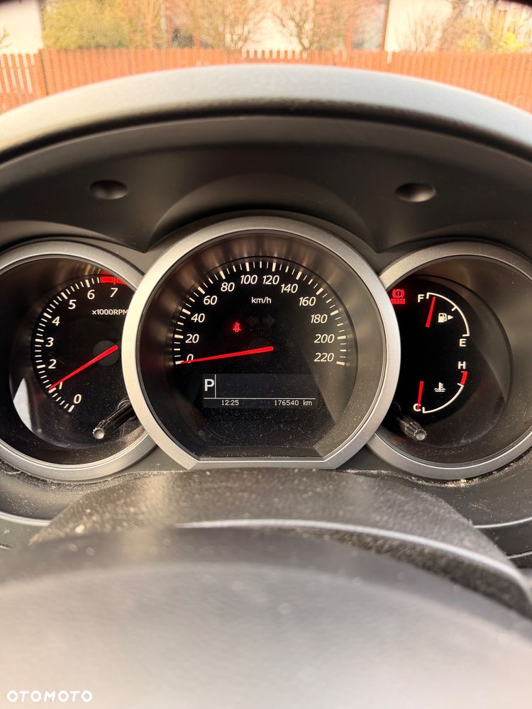 Suzuki Grand Vitara 2.4 Premium EU5 - 12