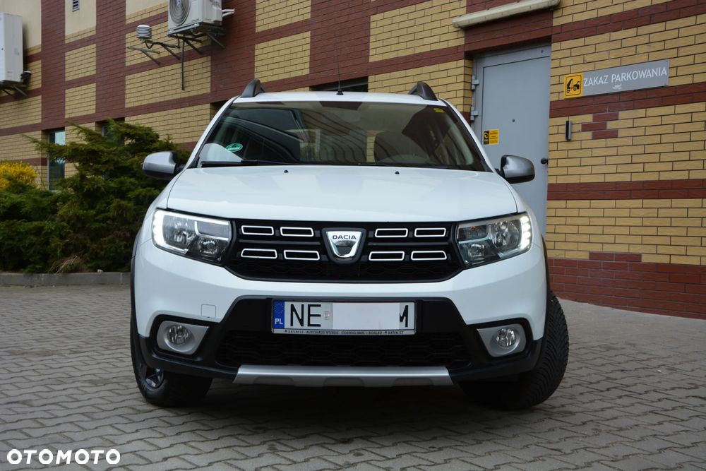 Dacia Sandero Stepway 0.9 TCe Laureate S&S - 24
