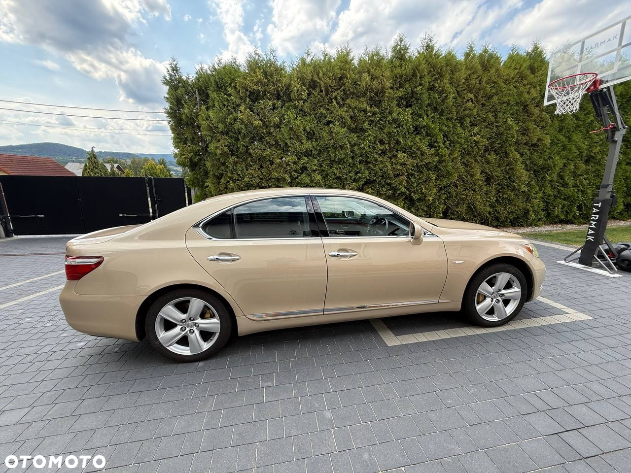 Lexus LS - 7