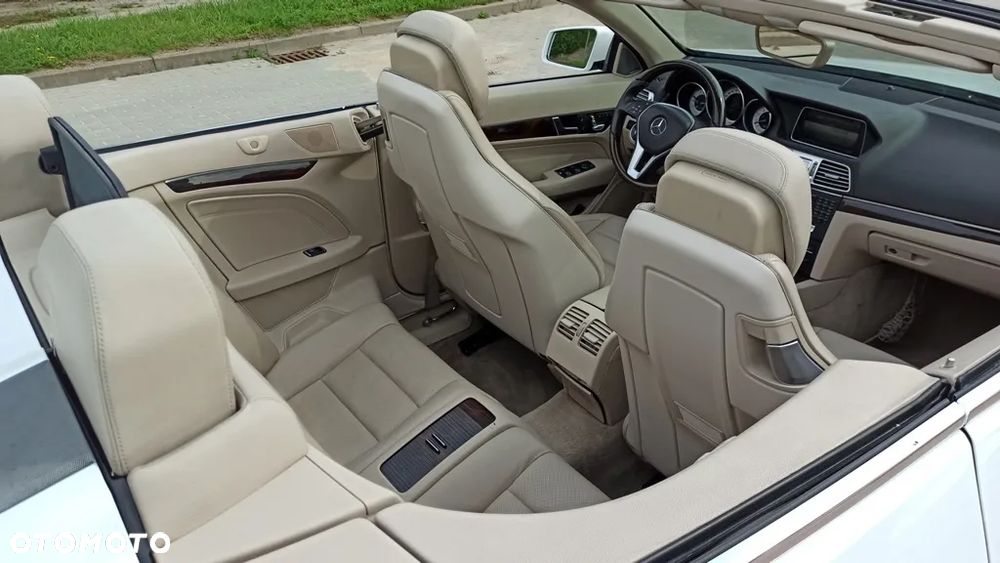 Mercedes-Benz Klasa E 350 Cabrio 7G-TRONIC - 31
