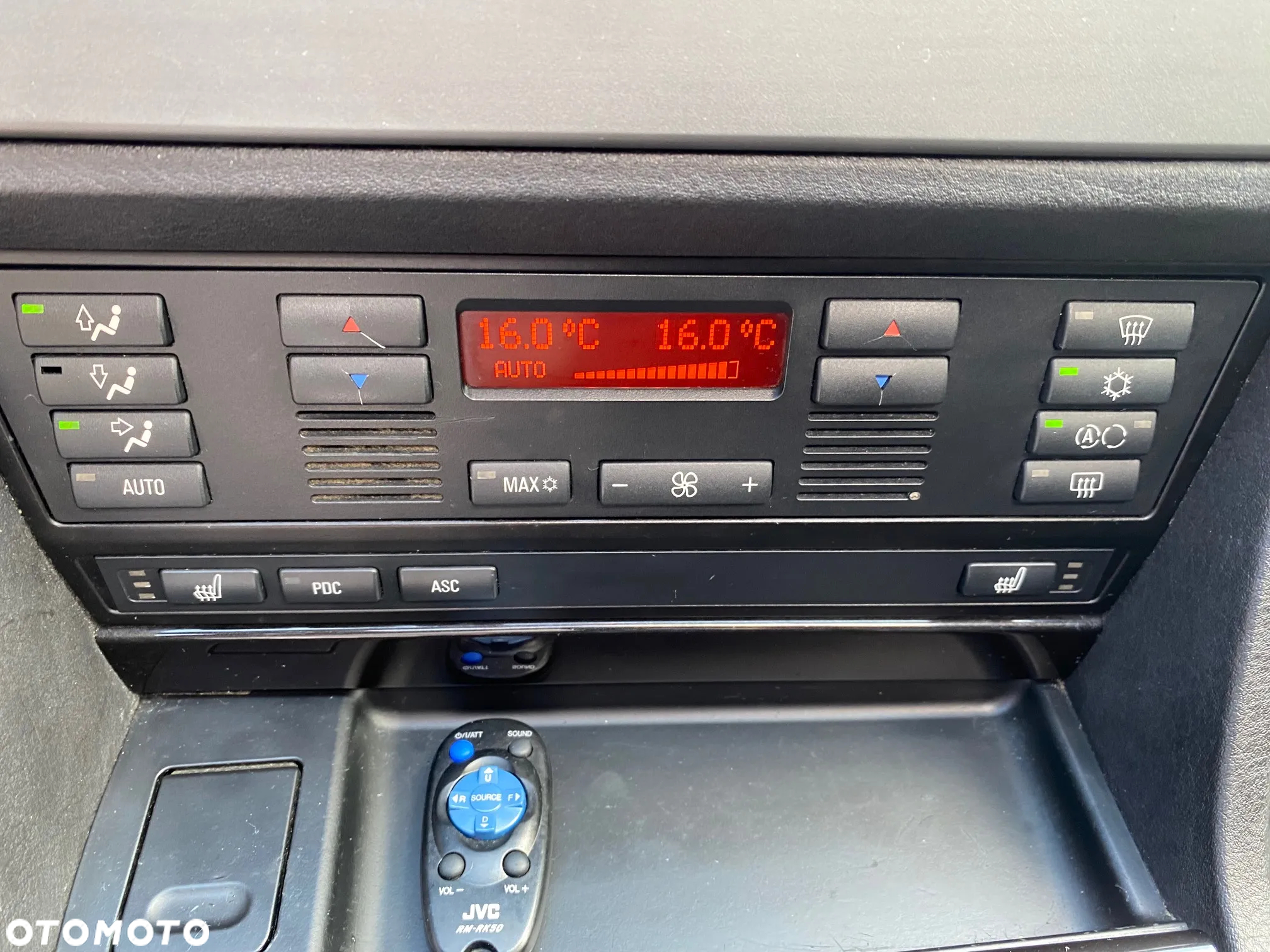 BMW Seria 5 520i - 25