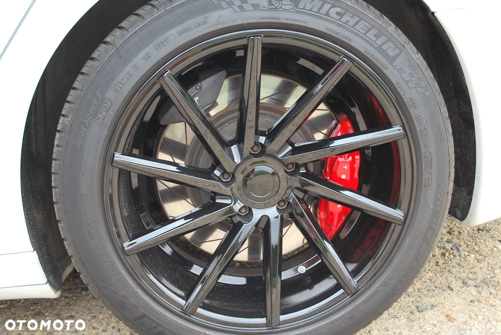 Tesla Model S - 39