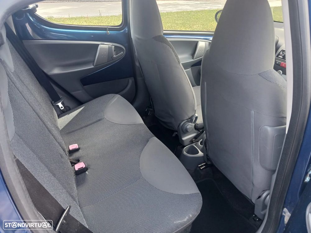 Peugeot 107 1.0 Trendy - 27