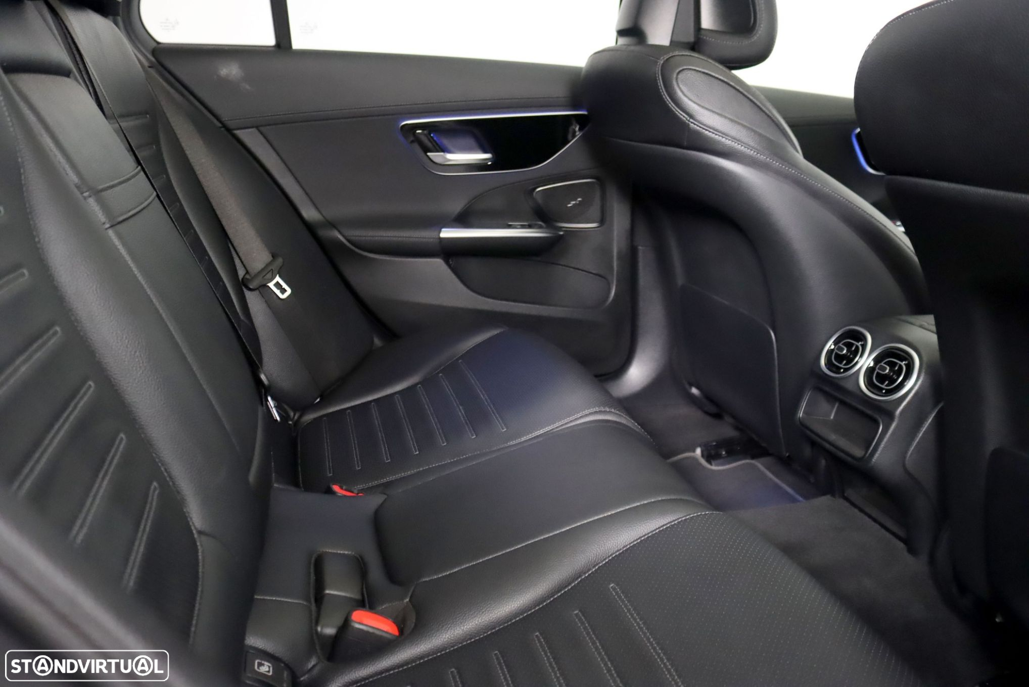 Mercedes-Benz C 300 d AMG Line - 46
