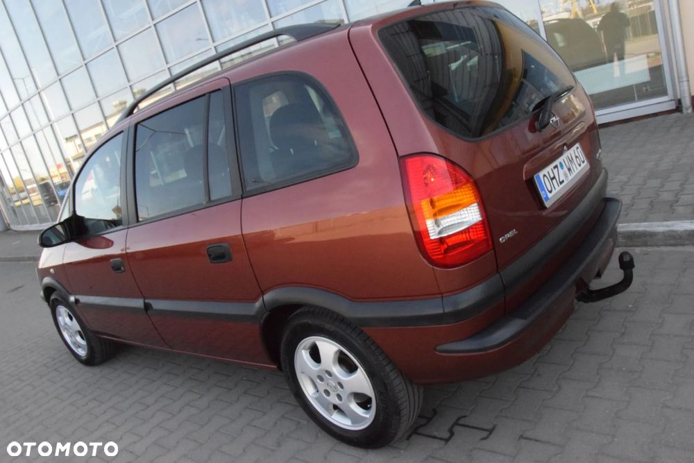 Opel Zafira 1.8 16V Elegance - 27