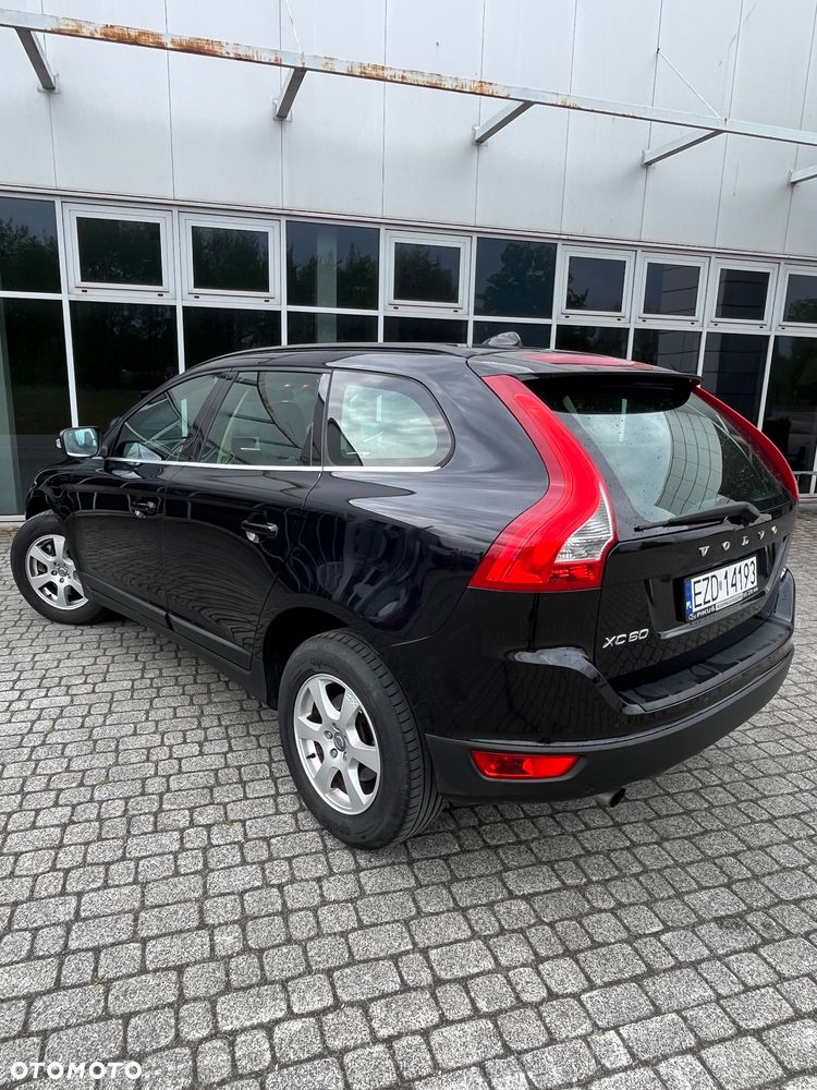 Volvo XC 60 D3 Momentum - 22