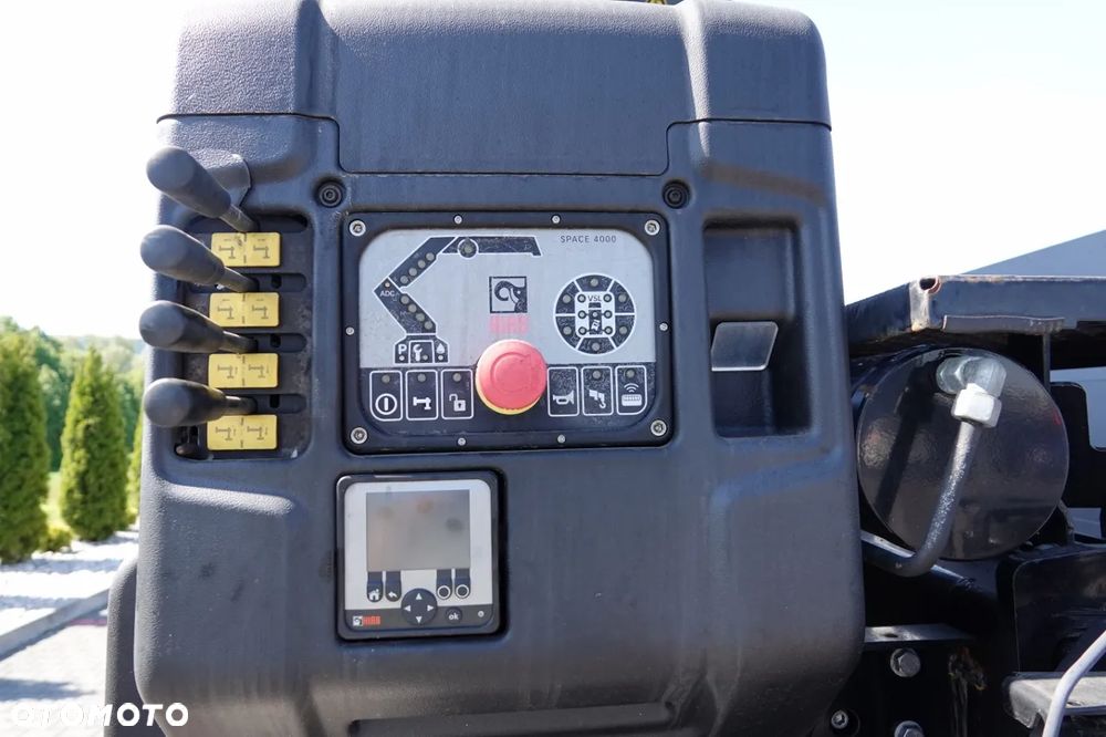 MAN TGS 26.400 / 6x4 / SKRZYNIOWY - 6,5M / HDS HIAB 188 4 x wysów 13 Metrów / EURO 6 / OPONY 100 % / 2016 ROK / STEROWANIE RADIOWE / ROTATOR - 19