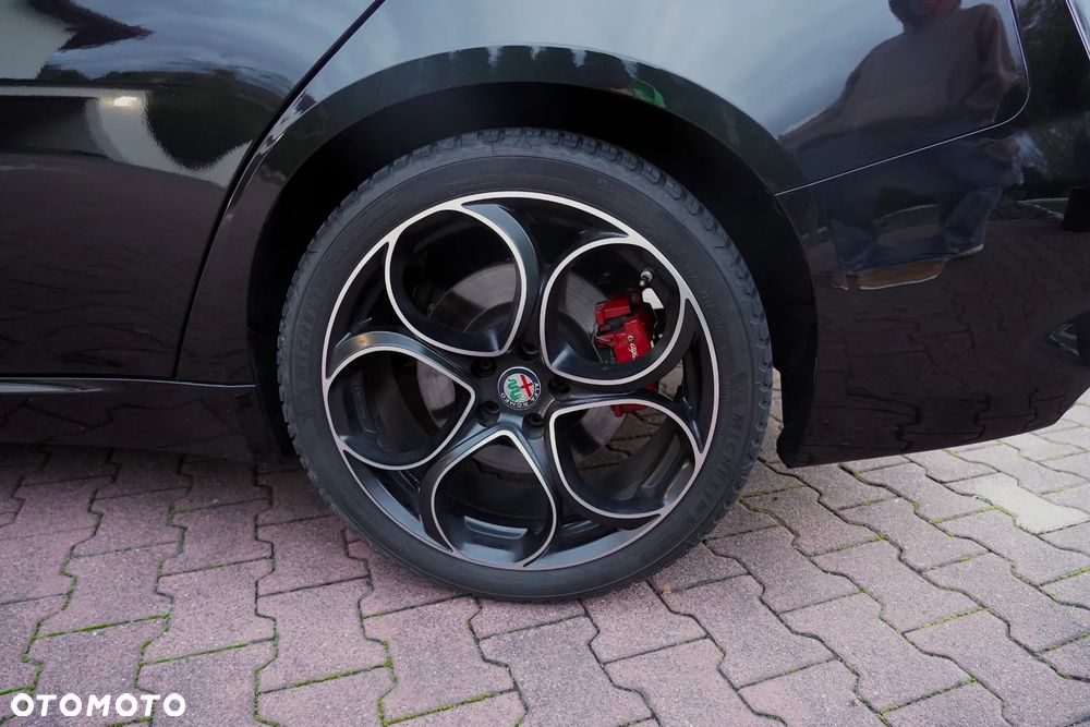 Alfa Romeo Giulia 2.0 Turbo TI Q4 - 39