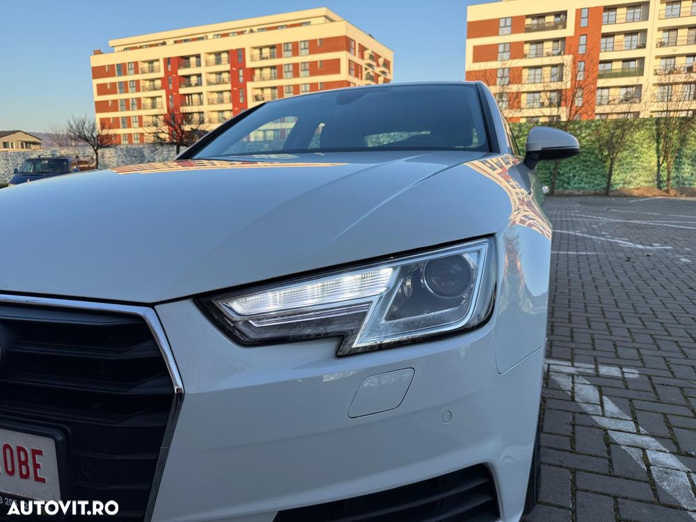 Audi A4 2.0 TDI DPF clean diesel multitronic S line Sportpaket - 11