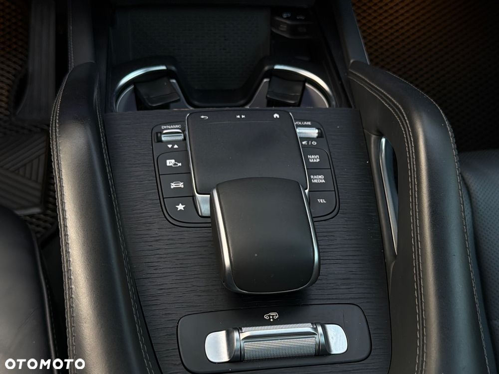 Mercedes-Benz GLE - 29