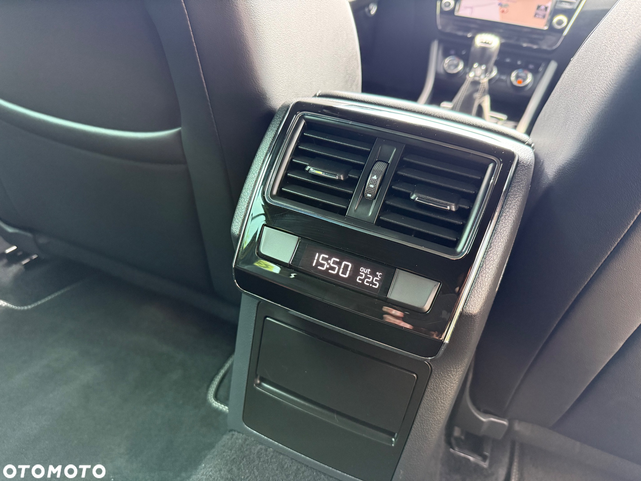 Skoda Superb 2.0 TDI Sportline - 21