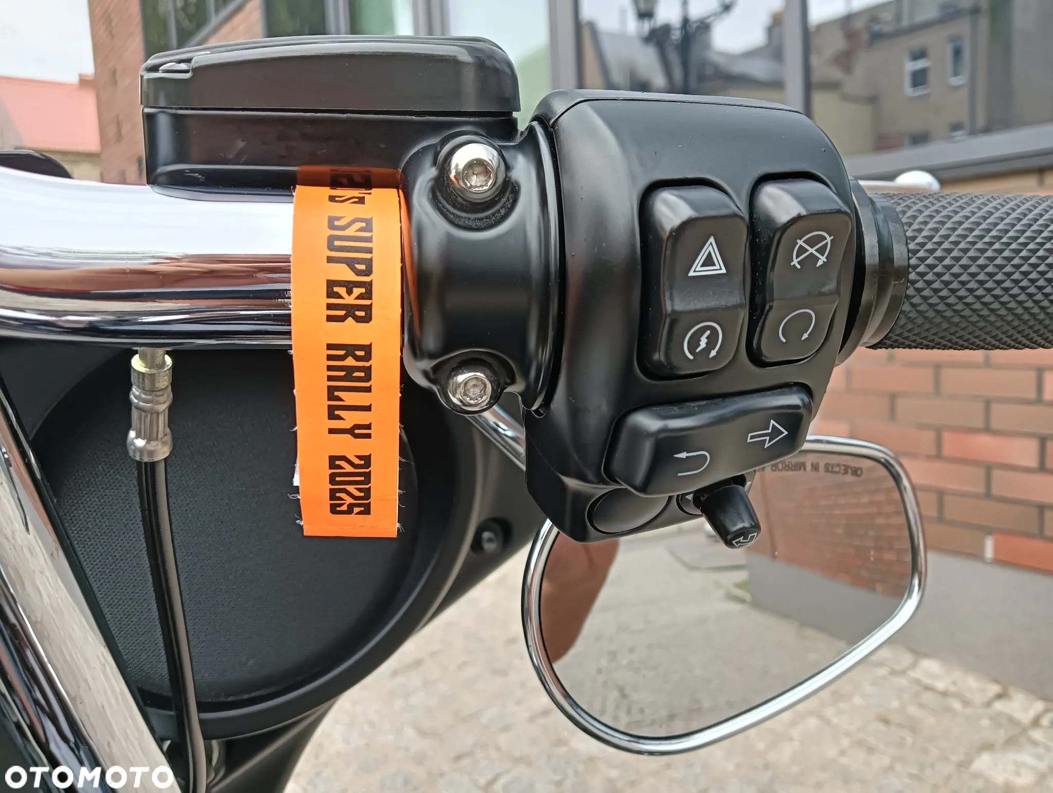 Harley-Davidson Touring Street Glide - 15