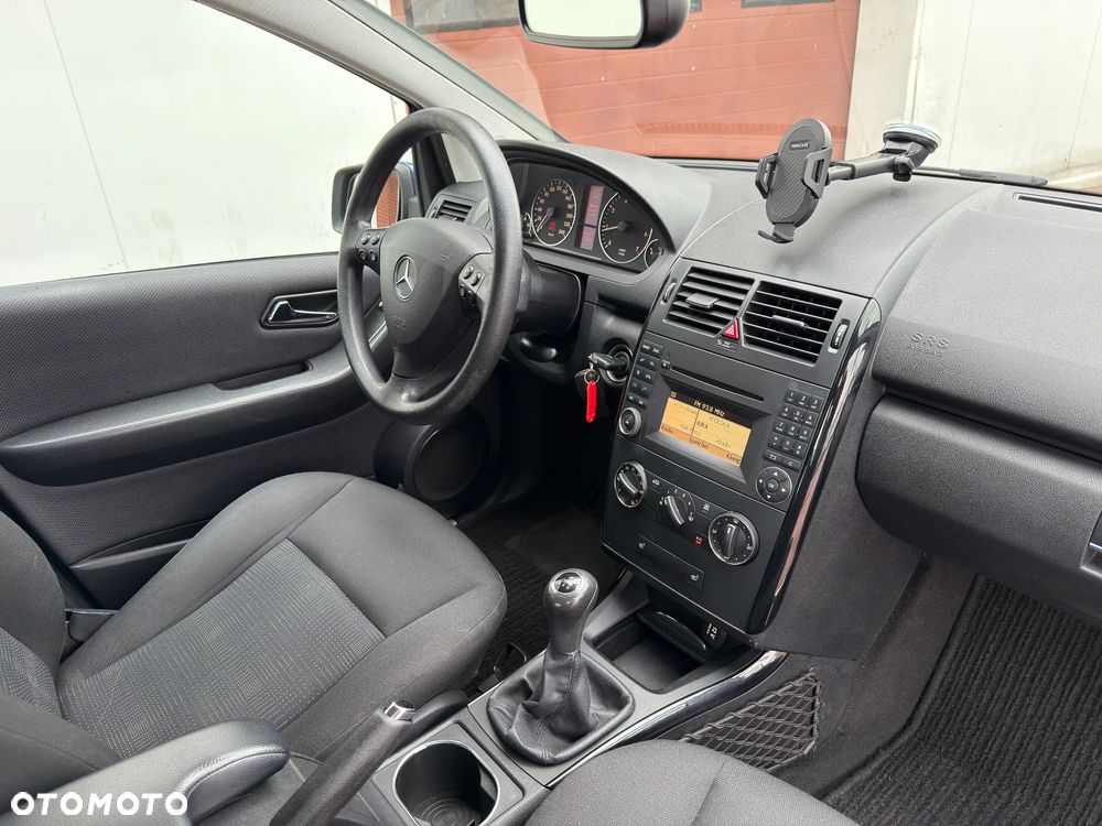 Mercedes-Benz Klasa A 170 BlueEFFICIENCY Elegance - 24