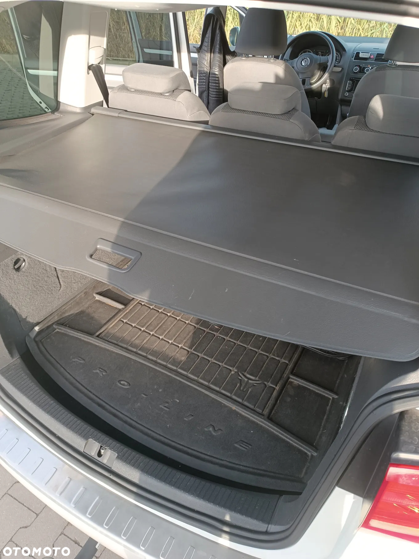 Volkswagen Touran - 17