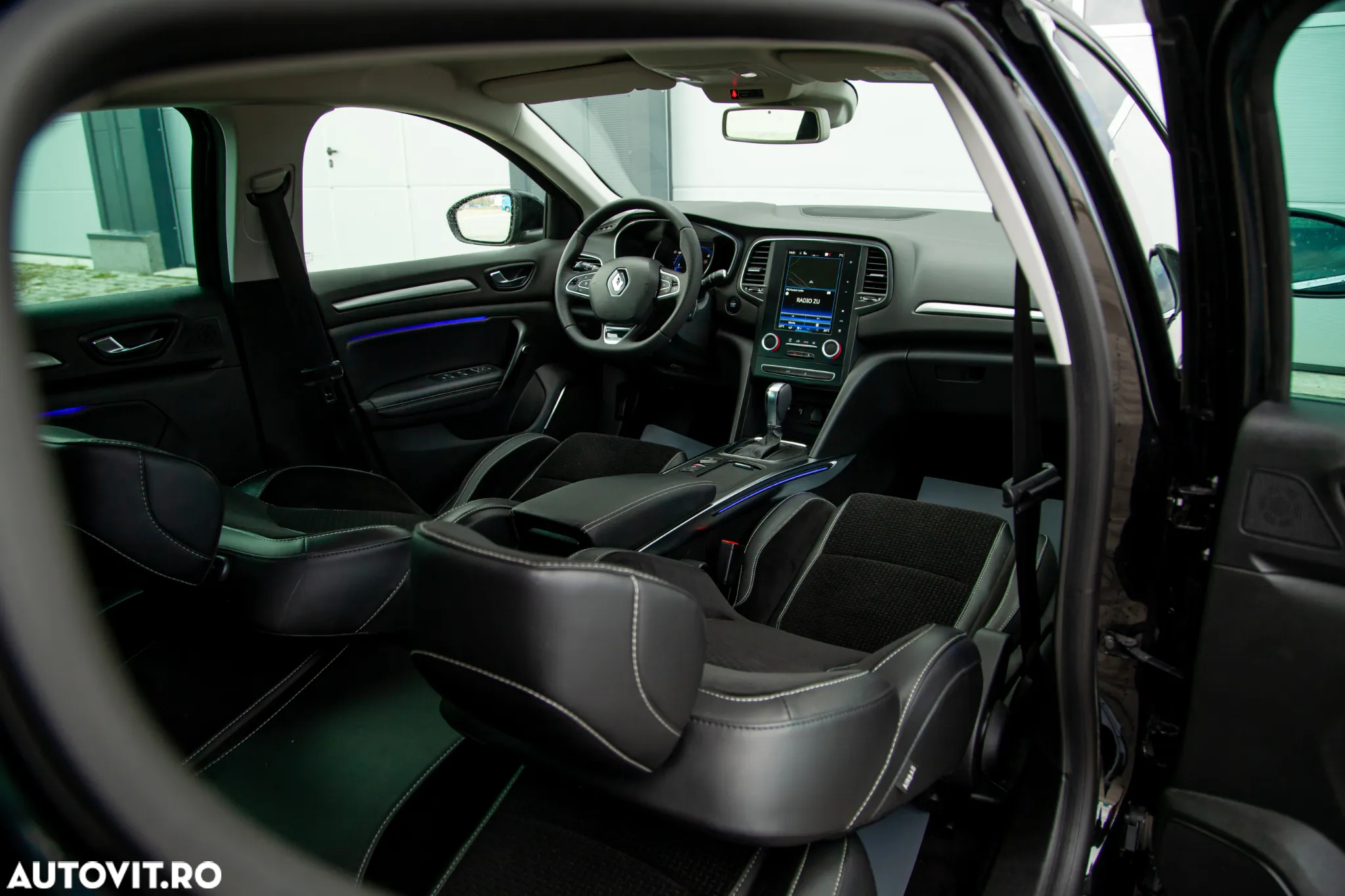 Renault Megane ENERGY dCi 110 EDC INTENS - 17