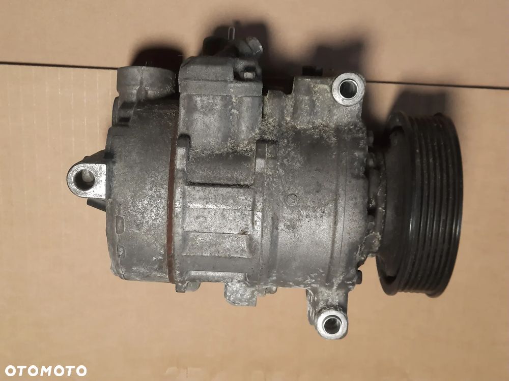 Kompresor klimatyzacji VW Golf VI Tiguan I 5N0820803F
