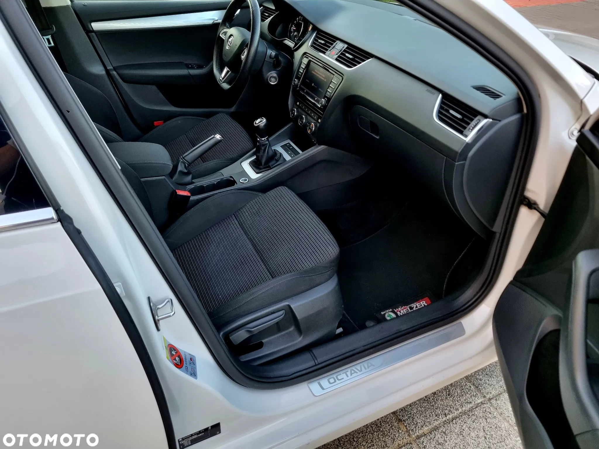 Skoda Octavia Combi 2.0 TDI Style - 25
