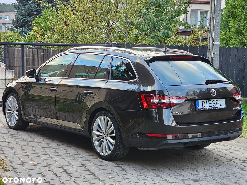 Skoda Superb 2.0 TDI DSG Premium Edition - 7