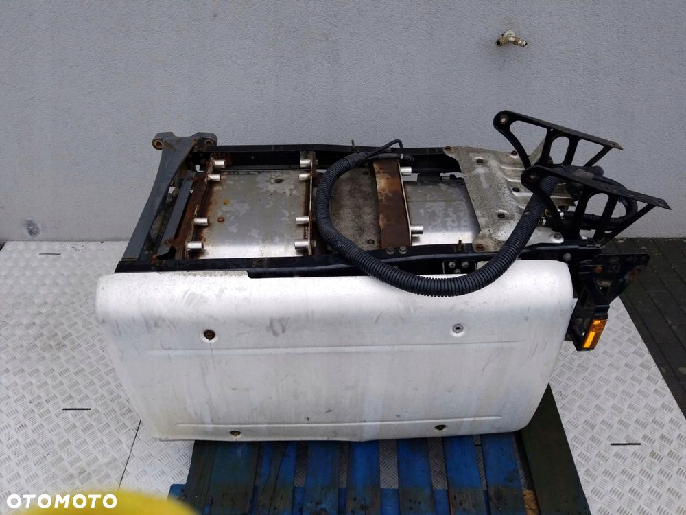 WÓZEK KATALIZATOR XF 106 EURO 6 - 2