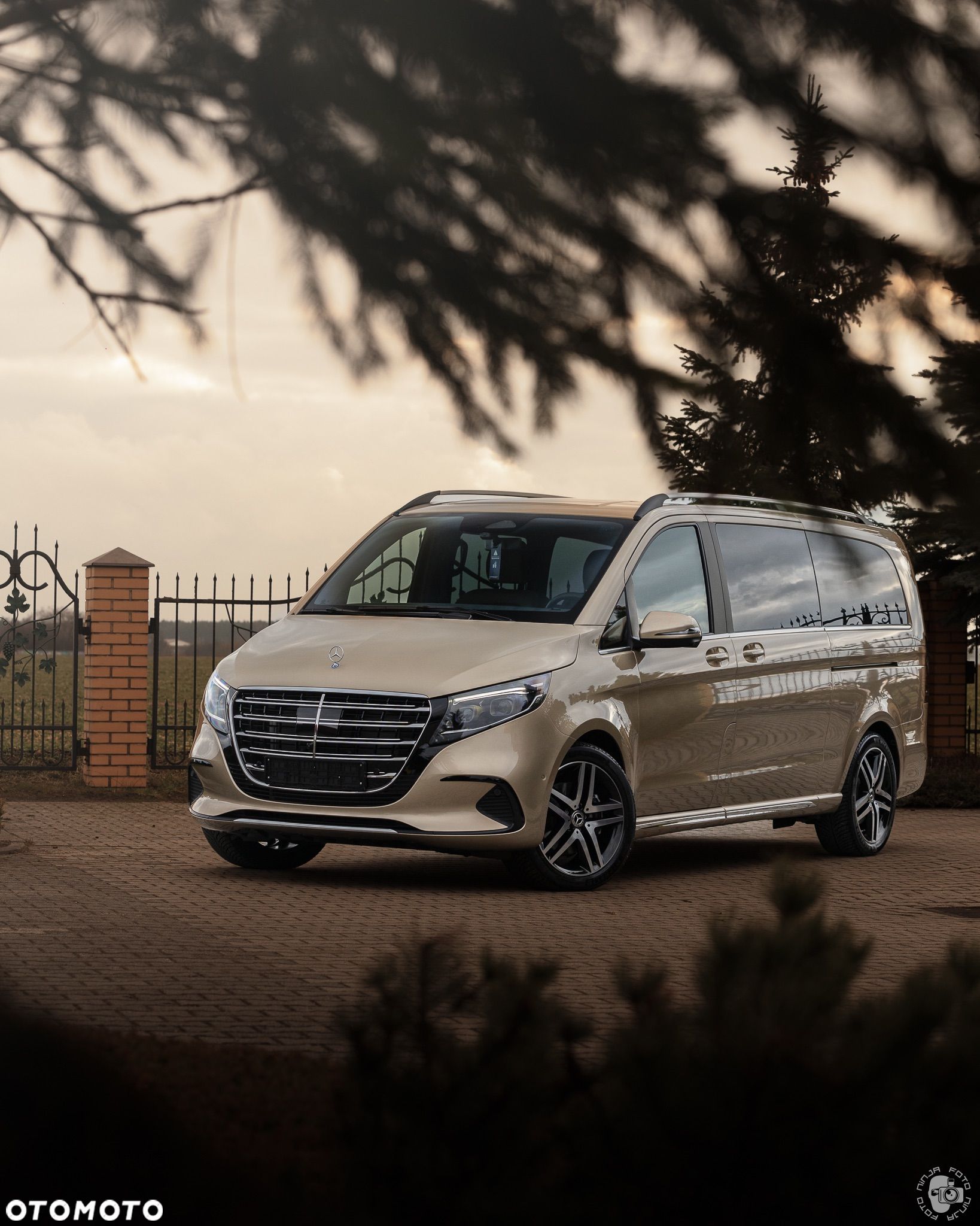 Mercedes-Benz Klasa V 300 d 9G-Tronic Exclusive (ekstra d³) - 1