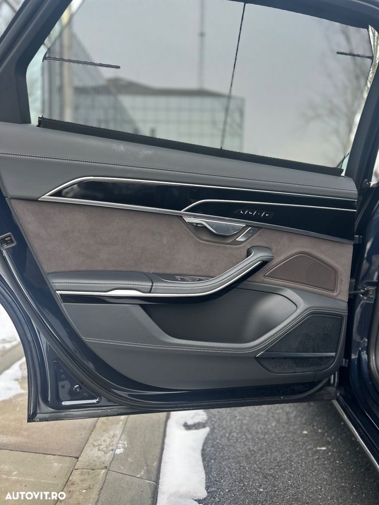 Audi A8 - 15