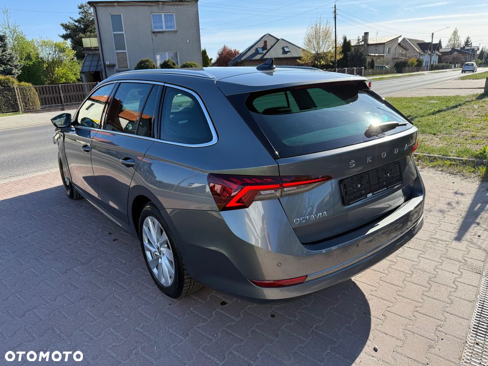 Skoda Octavia 1.5 TSI Clever - 9