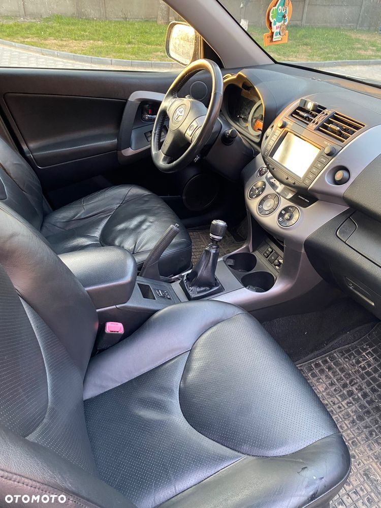 Toyota RAV4 2.2 D-CAT X Platinium - 11