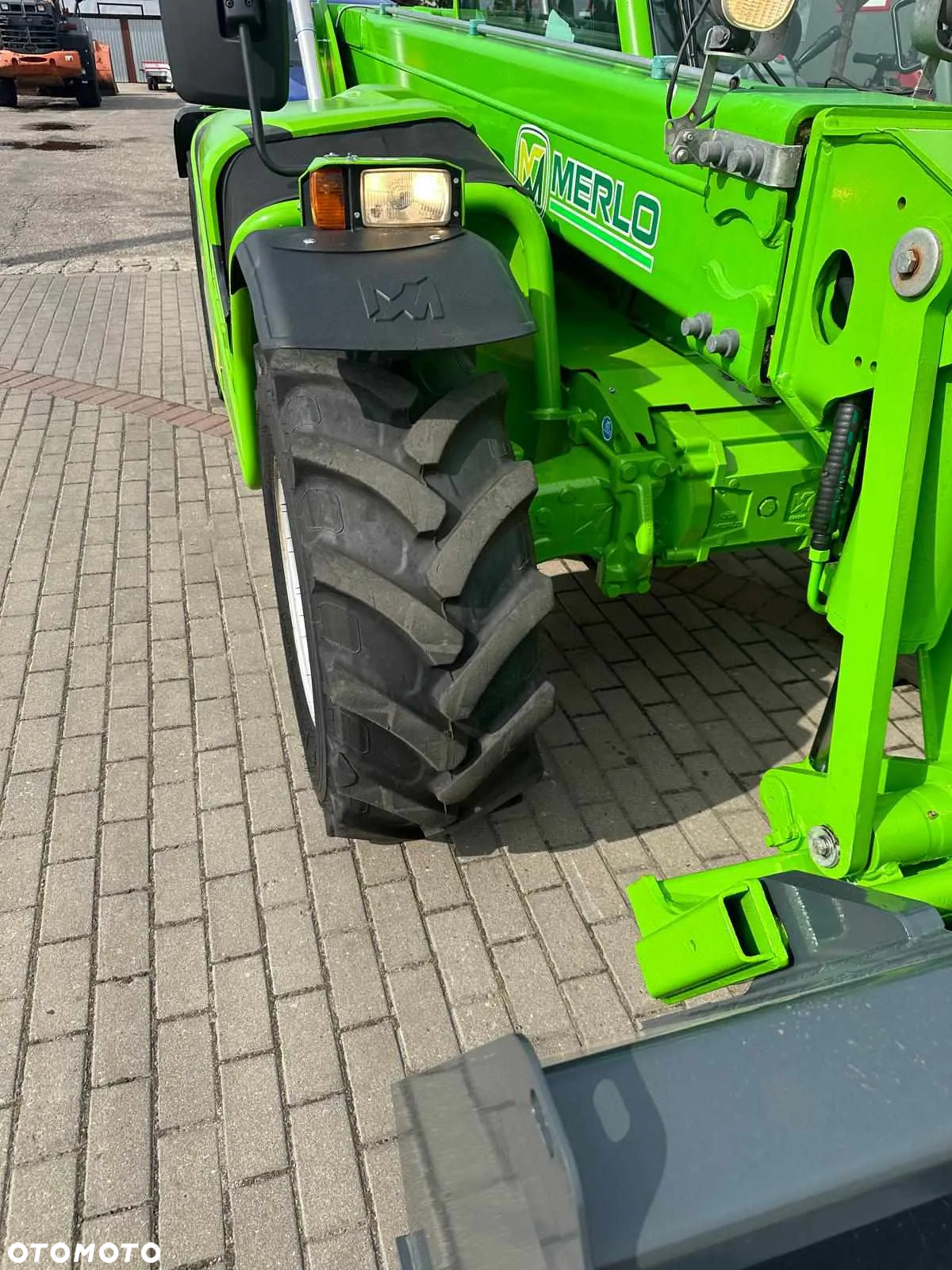 Merlo 32.6 - 19