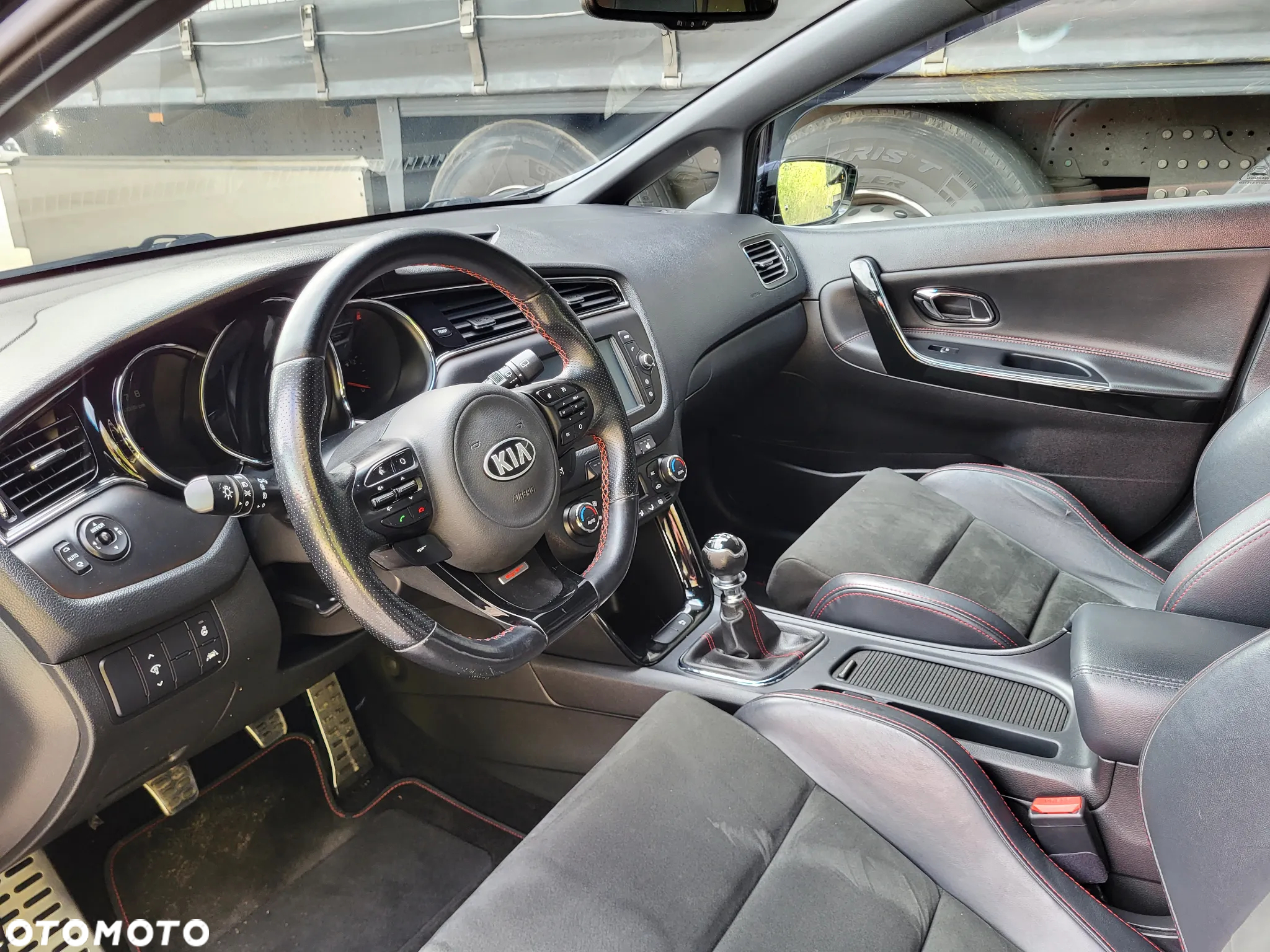 Kia Ceed 1.6 T-GDI GT-Challenge - 16