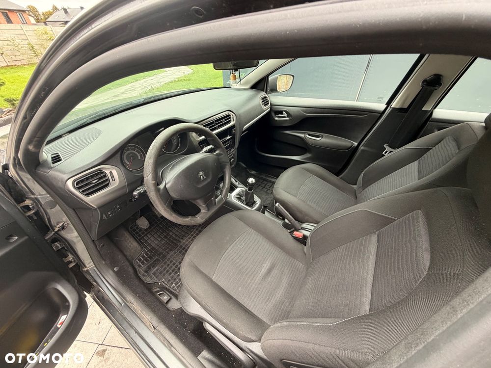 Peugeot 301 1.2 VTi/Pure Tech Active - 9