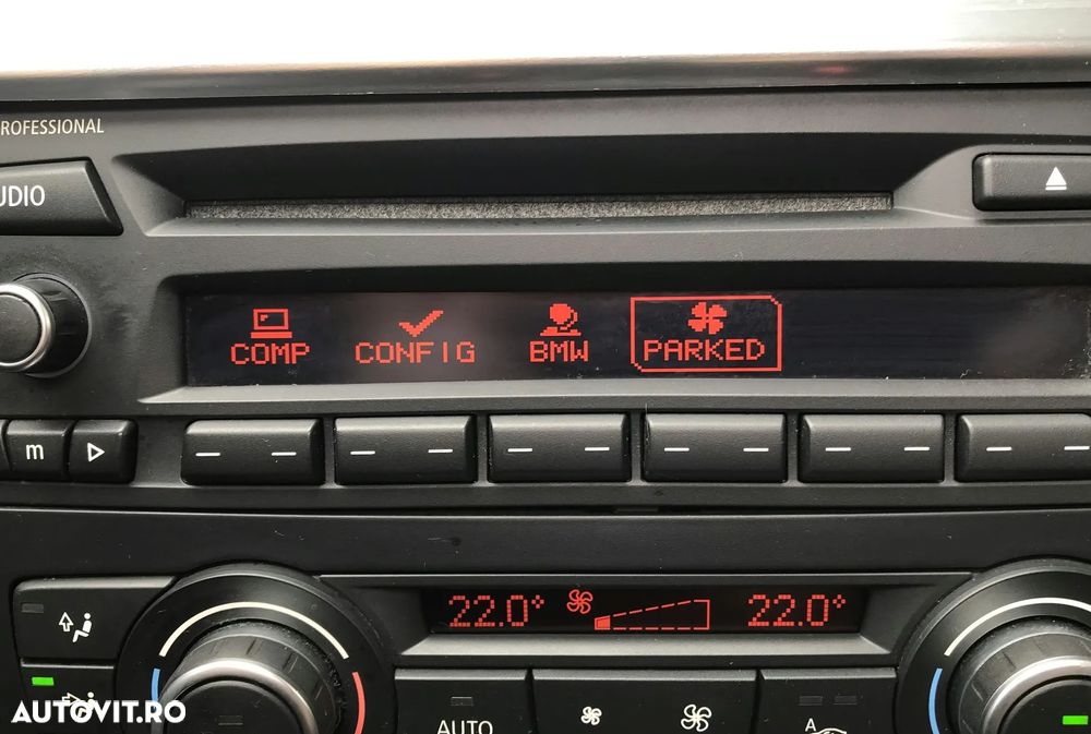 BMW Seria 1 118d Sport Line - 31