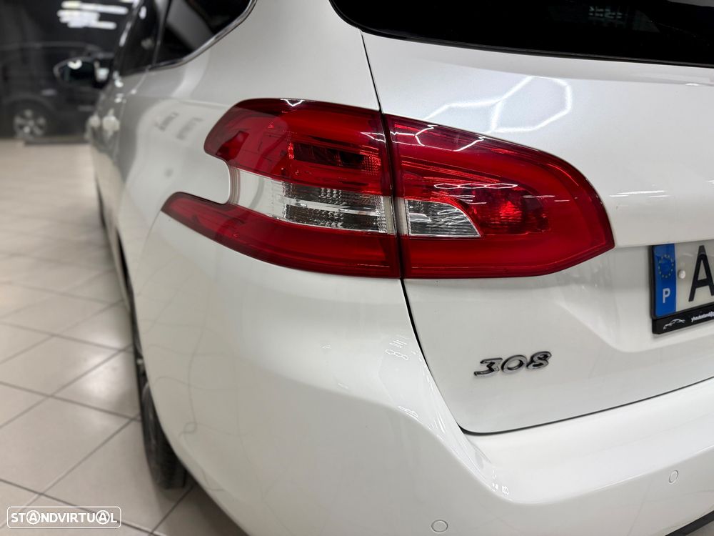 Peugeot 308 SW 1.6 BlueHDi Allure EAT6 - 9