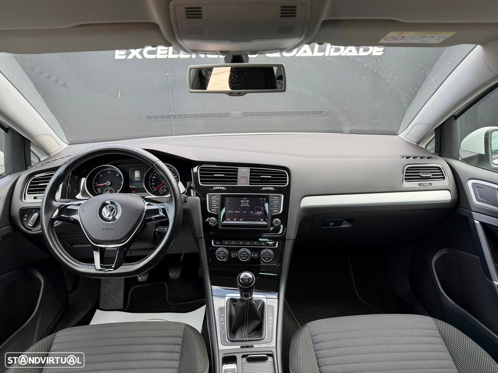 VW Golf - 9