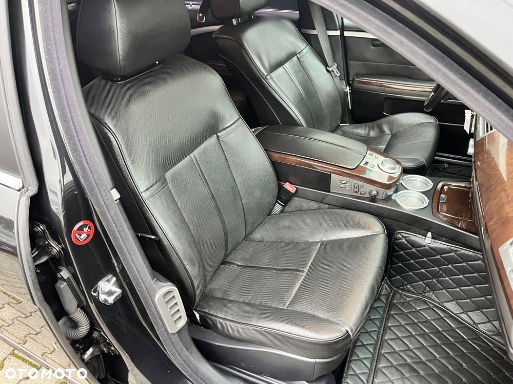 BMW Seria 7 740i - 15