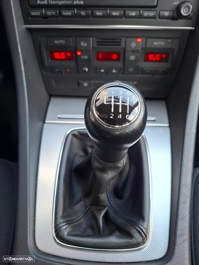 Audi A4 2.0 TDI S-line - 17