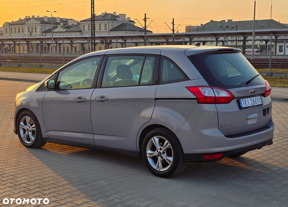 Ford Grand C-MAX 2.0 TDCi Champions Edition - 4