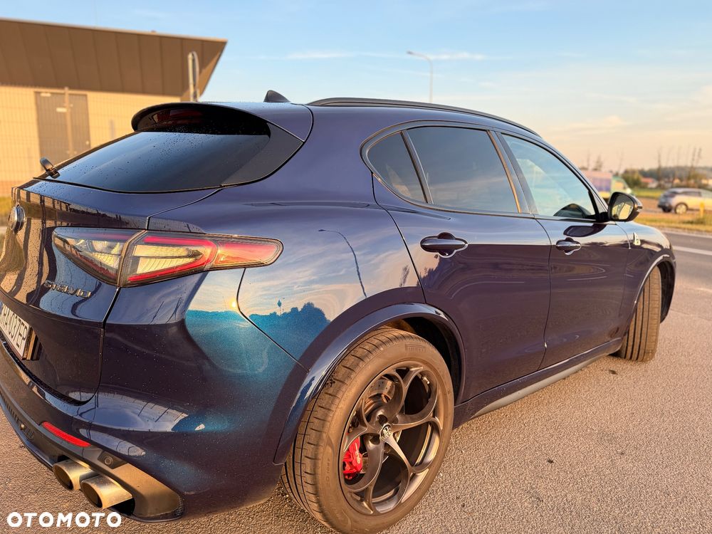 Alfa Romeo Stelvio 2.9 V6 Bi-Turbo Quadrifoglio Q4 - 4