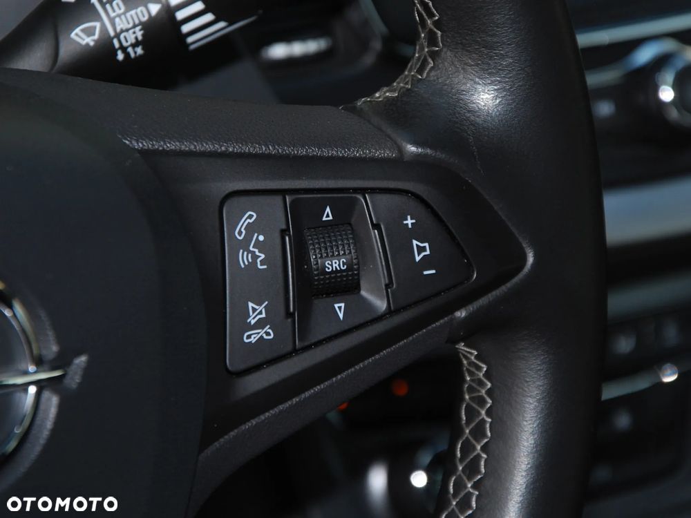 Opel Astra 1.4 T Enjoy S&S - 27