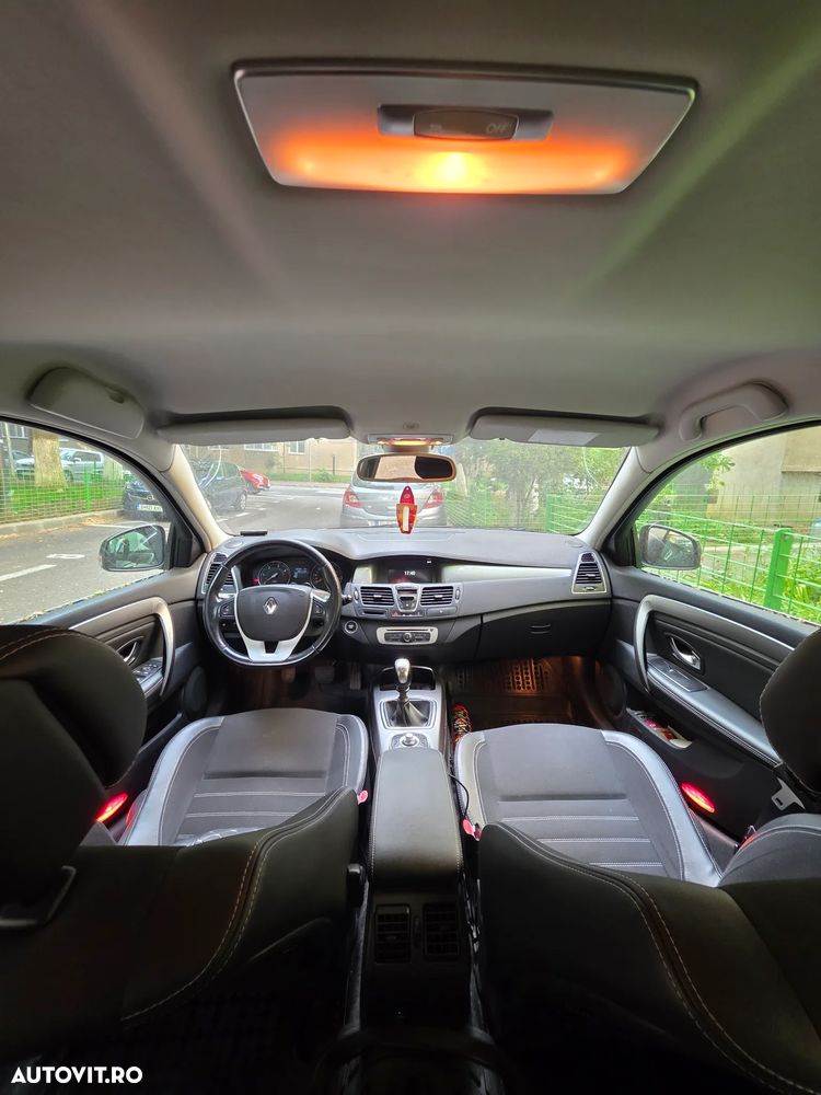 Renault Laguna - 12