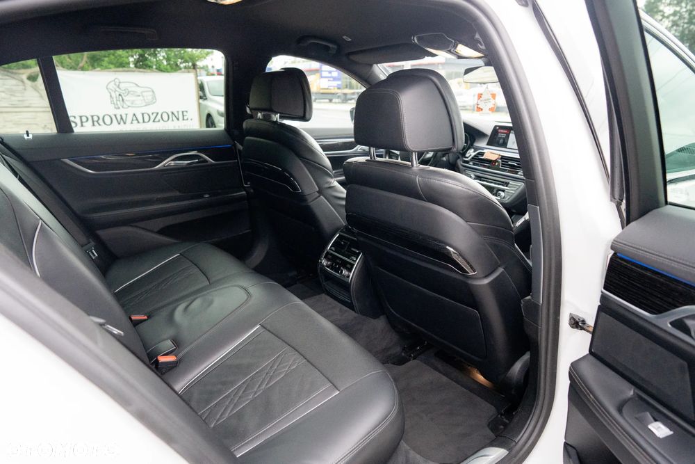 BMW Seria 7 730d xDrive - 25