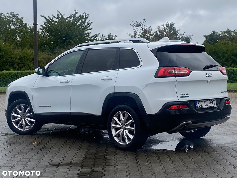 Jeep Cherokee - 9
