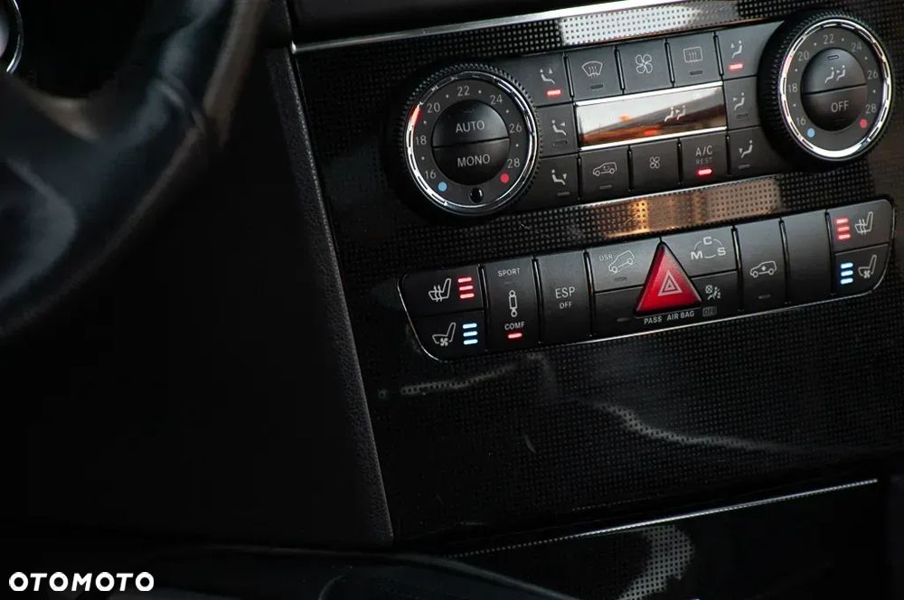 Mercedes-Benz ML 63 AMG 4Matic 7G-TRONIC - 21